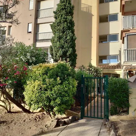 Apartment T2 Avec Terrasse Et Vue Mer Agde